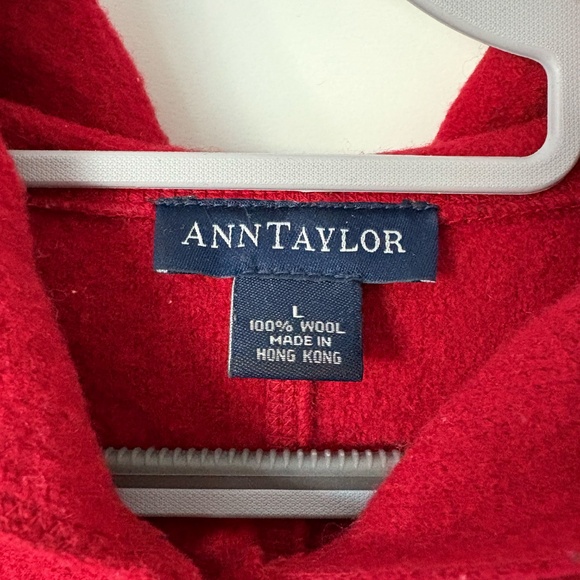 Comfy and cute 100% wool hooded sweater - Picture 3 of 3